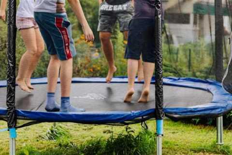 Top 10 Best exercises to do on a Mini Trampoline in 2022 - trampolinedude.com