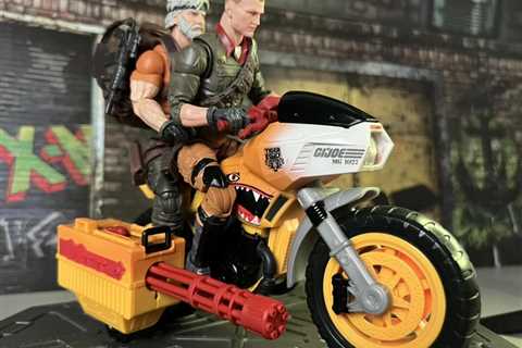 G.I. Joe Classified Tiger Force Duke and Outback In Hand Images