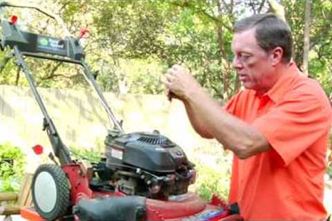 Lawn Care : How to Maintain a Power Mower