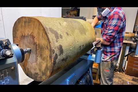 Woodturning – I Maxed Out My Lathe !!