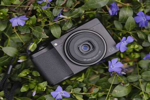 Ricoh GR IIIx Review: Small, Stunning But Stunted