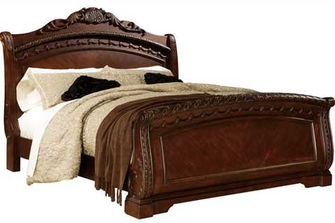 Choosing Bedding For Dark Wood Furniture - Bedding Tricks