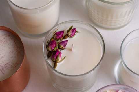 Harlem Candle Co. 22K Gold Speakeasy Candle – Luxury Scented Soy Candle with Palo Santo and Pine