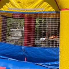 How Bounce House Rentals Simplify Moon Bounce Party Planning